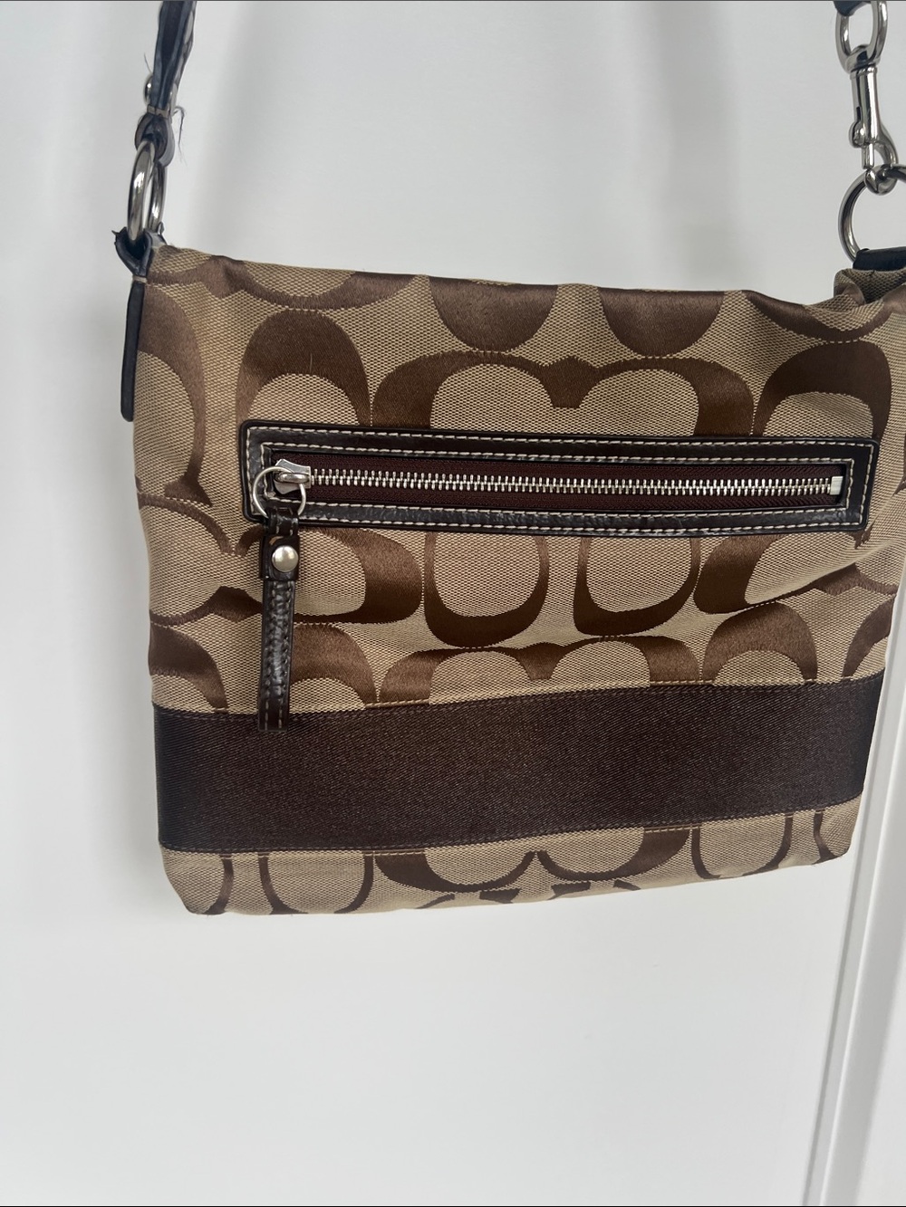 Coach Beige and Brown Signature Canvas Shoulder Bag - Picture 4 of 6